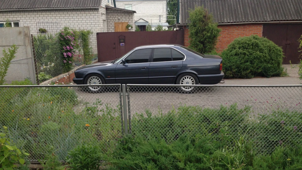 BMW 5 series Falcon 3