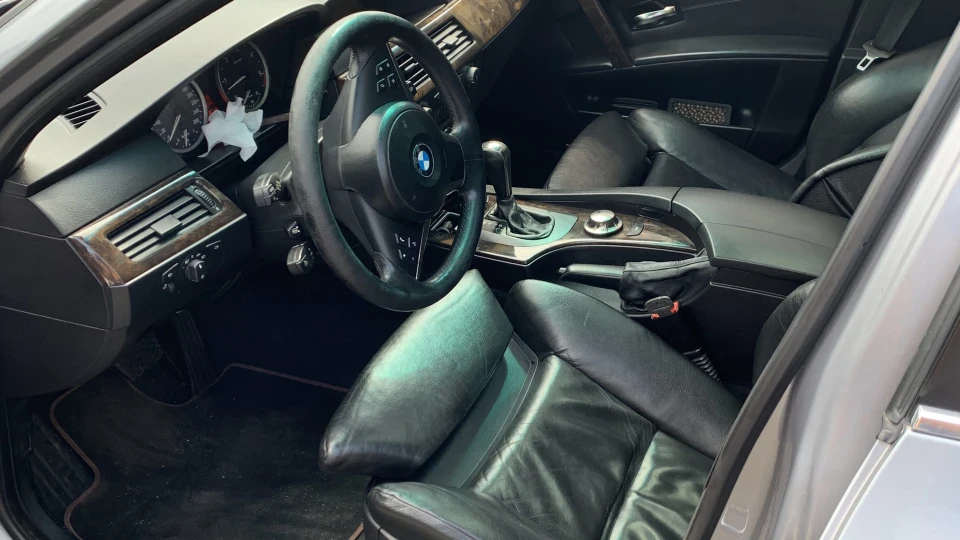 BMW 5 series Італійська дівчинка 5