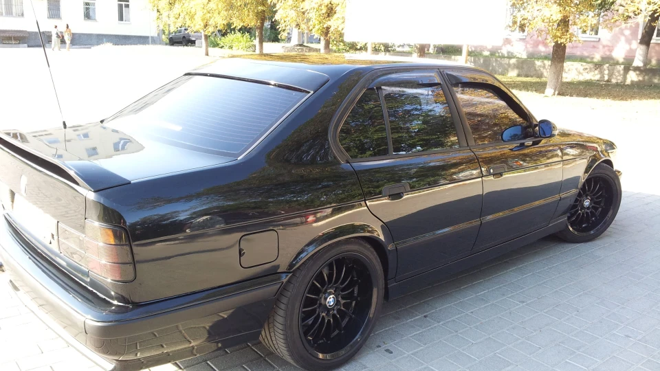 BMW 5 series КРІПКА 4
