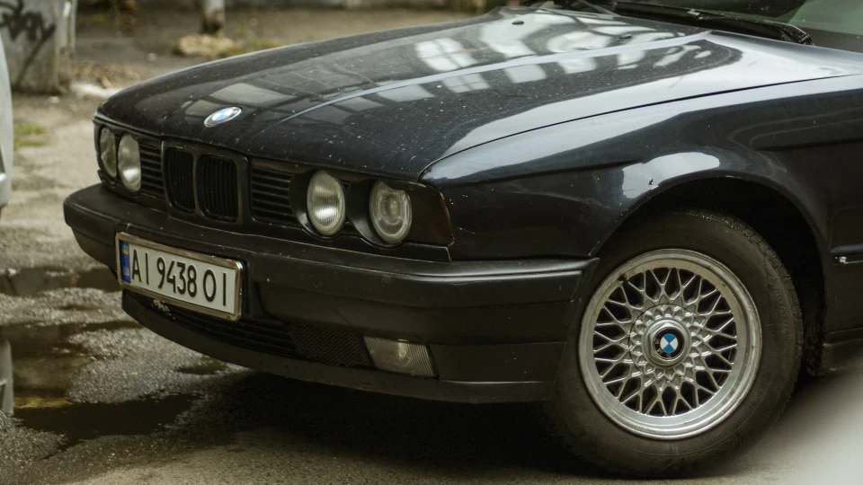 BMW 5 series Лазуріт