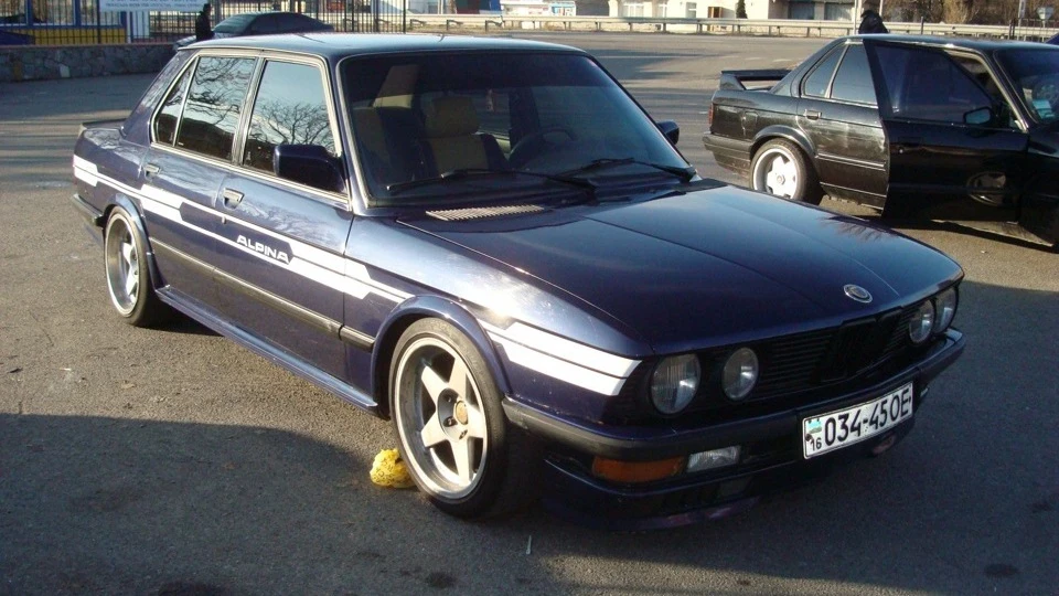 BMW 5 series m20b25 4