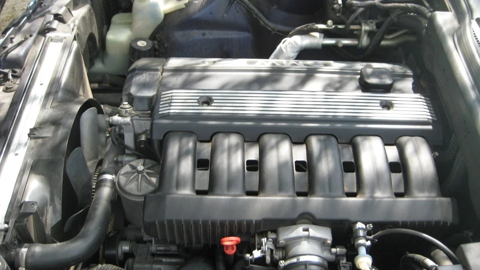 BMW 5 series M50 B25 3