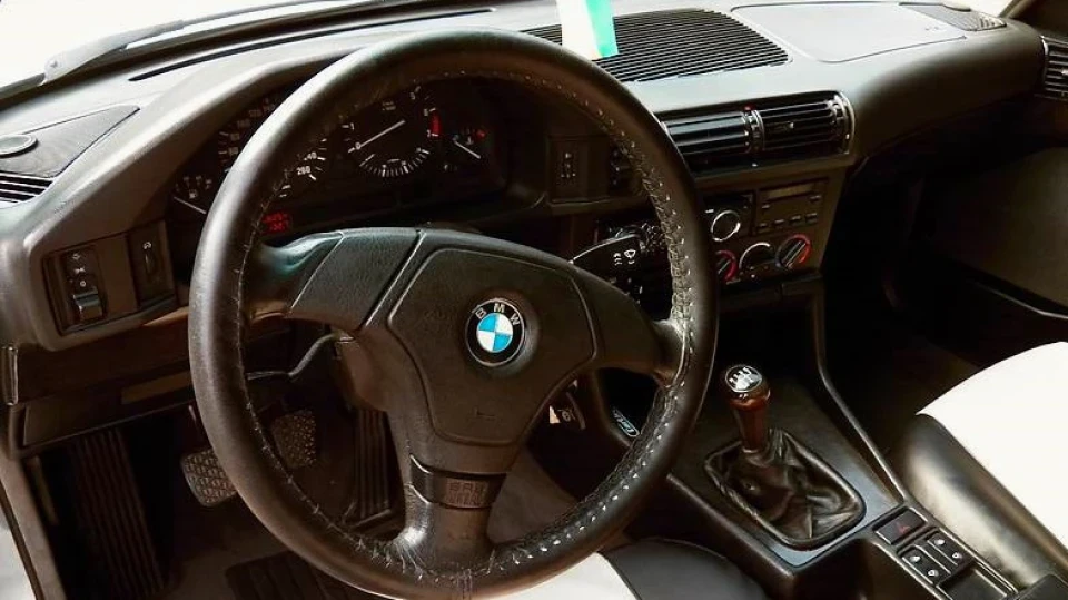 BMW 5 series (M50B25TU) 2