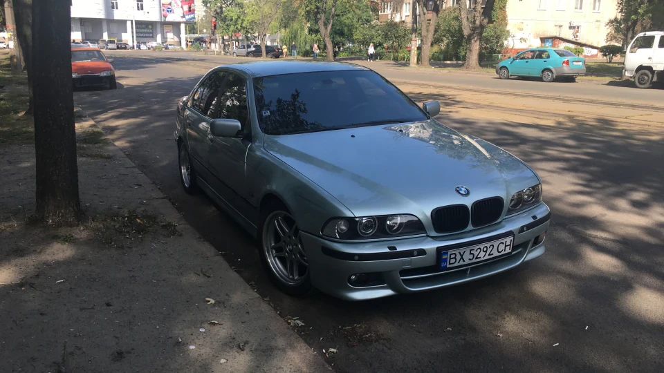 BMW 5 series M54B25 2