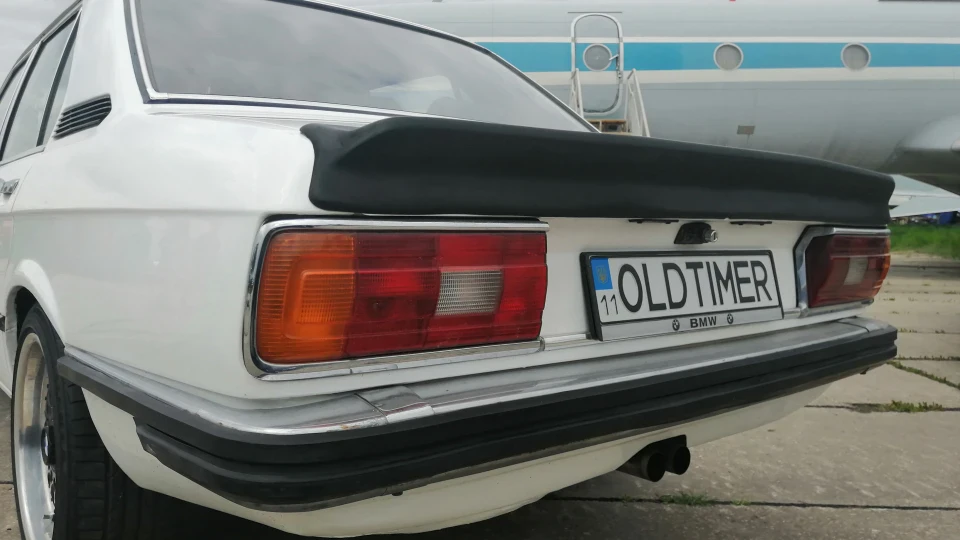 BMW 5 series M54B25 2