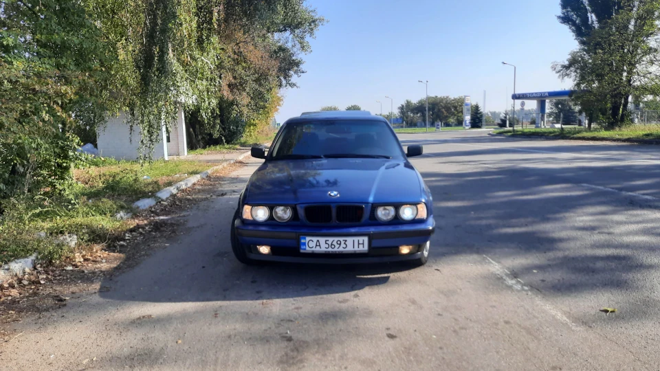BMW 5 series м60б30