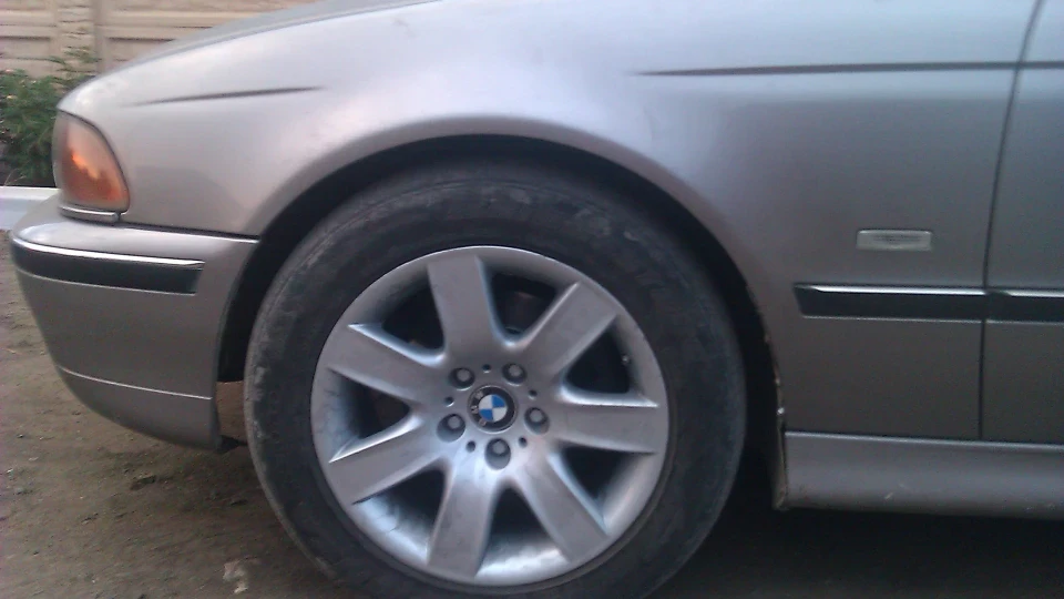 BMW 5 series Marked Woman 2