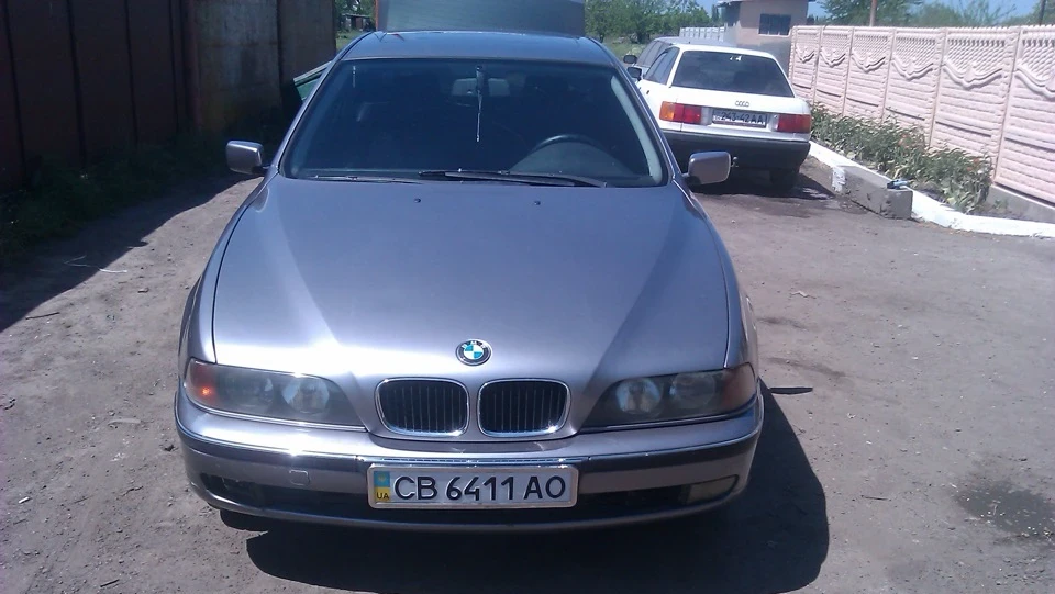 BMW 5 series Marked Woman 4