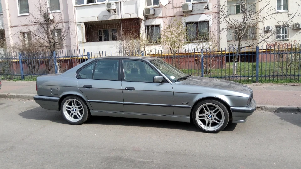 BMW 5 series Мрія 3