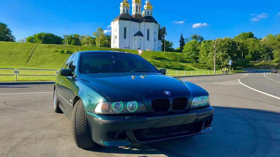 BMW 5 series Oxford Green