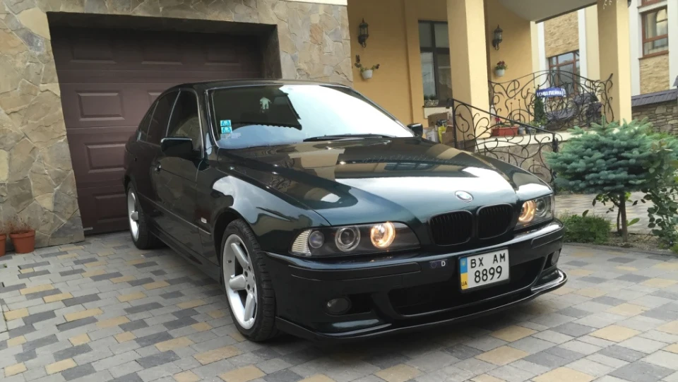 BMW 5 series Oxfordgruen Metallic 525 4