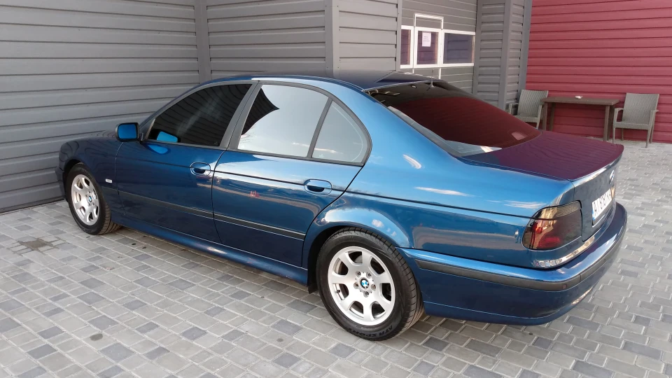 BMW 5 series PERLE 4