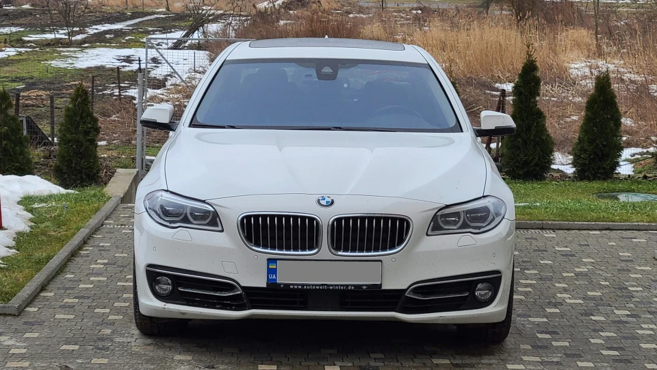 BMW 5 series Прущій Червоний Демон 3