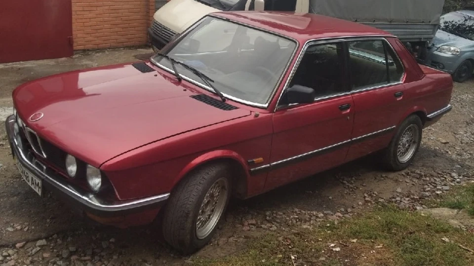 BMW 5 series Red Shark 4
