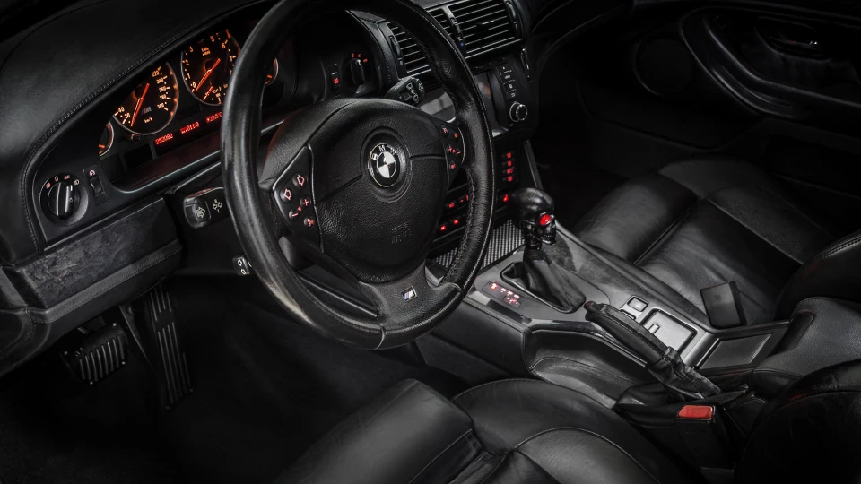 BMW 5 series SATAN тепер 4.4 3