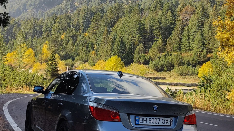 BMW 5 series Сірий Кардинал 3