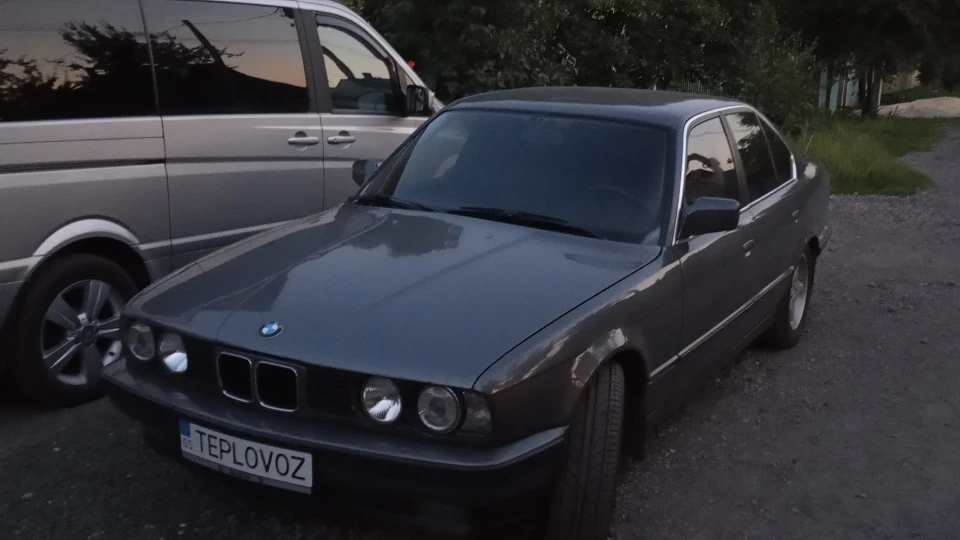 BMW 5 series Сірий TEPLOVOZZZ 2