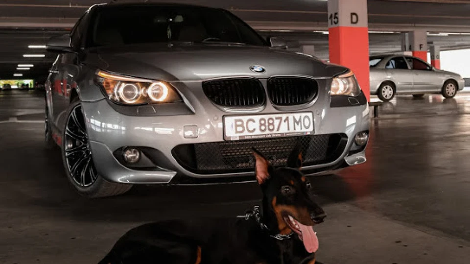 BMW 5 series Сірий дзига 2