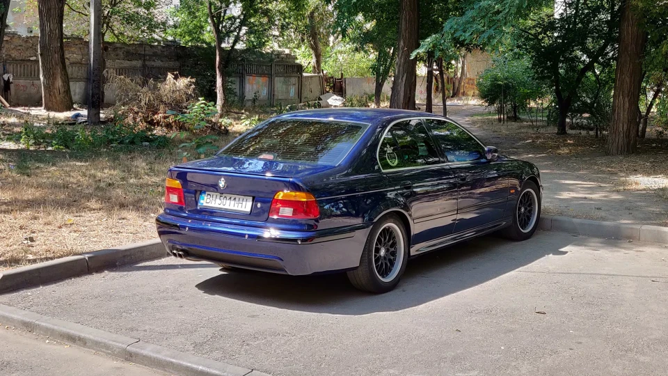 BMW 5 series Синя блискавка 3