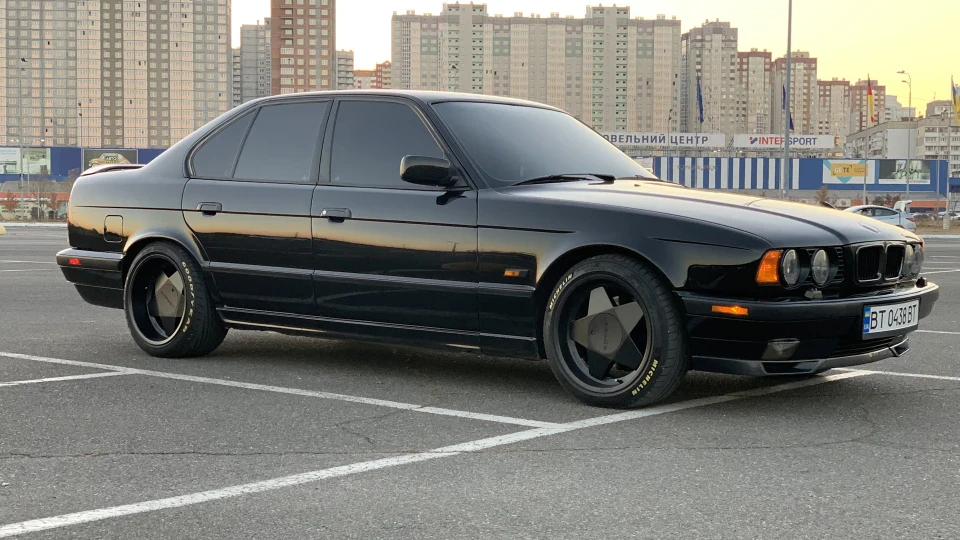 BMW 5 series Смола 2