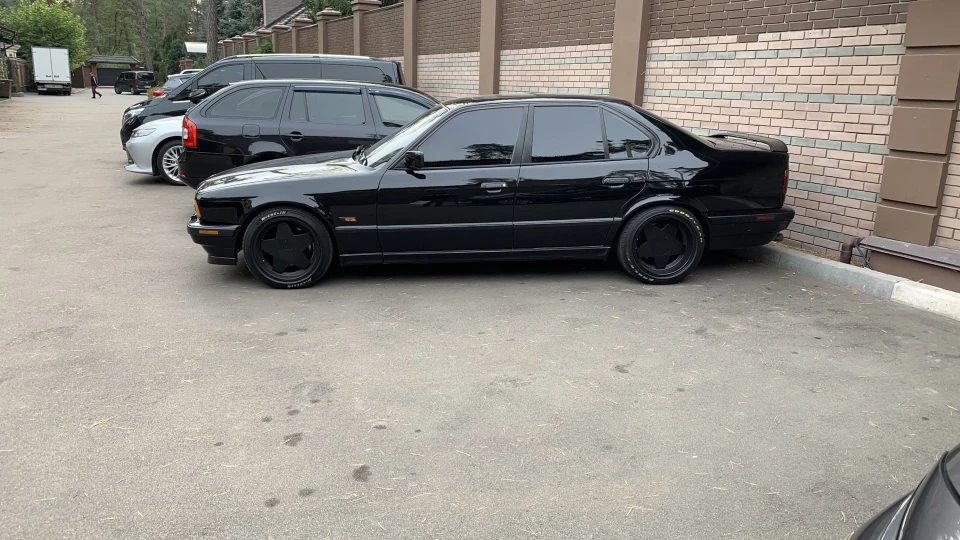 BMW 5 series Смола 5