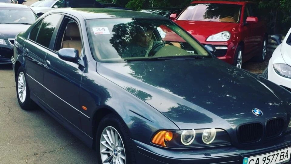 BMW 5 series Stifler's Mom 5
