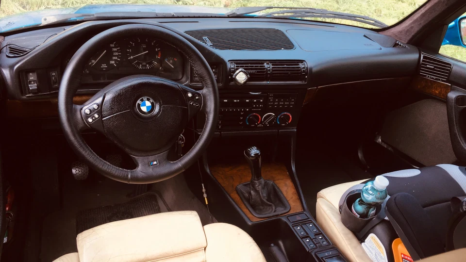 BMW 5 series Строкер у LASER BLUE MEТ 3