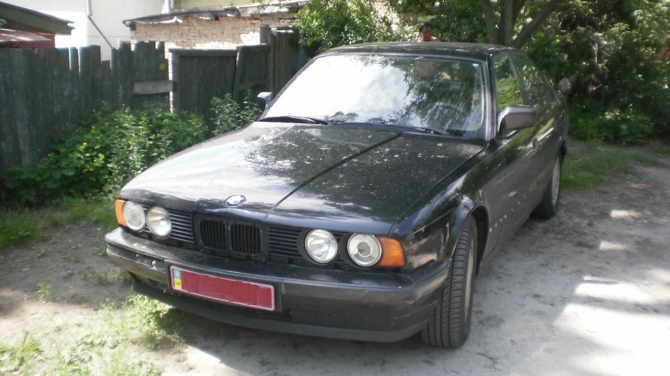 BMW 5 series Та сама Багіра Е34 520