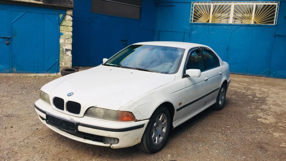 BMW 5 series TDS ALPINWEISS 300 4
