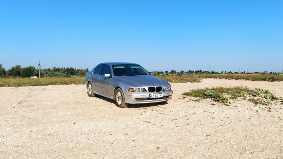 BMW 5 series Titanium Silver (354) 5