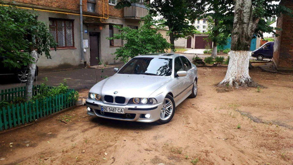BMW 5 series Тракторець 3