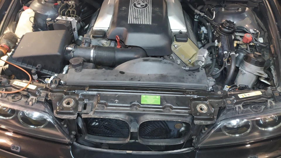 BMW 5 series V8 535 2