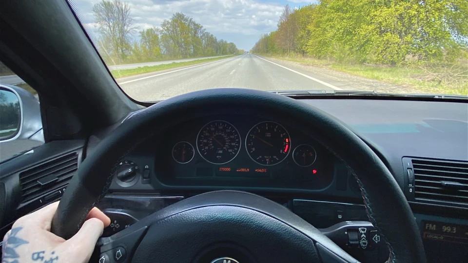 BMW 5 series V8 6MT LSD 4