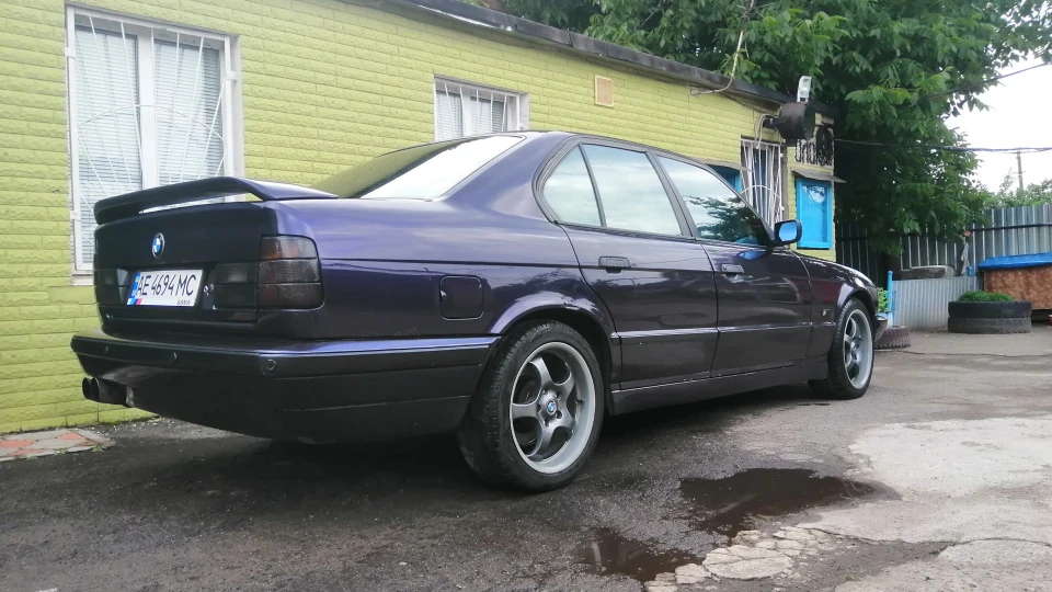 BMW 5 series Violett 2