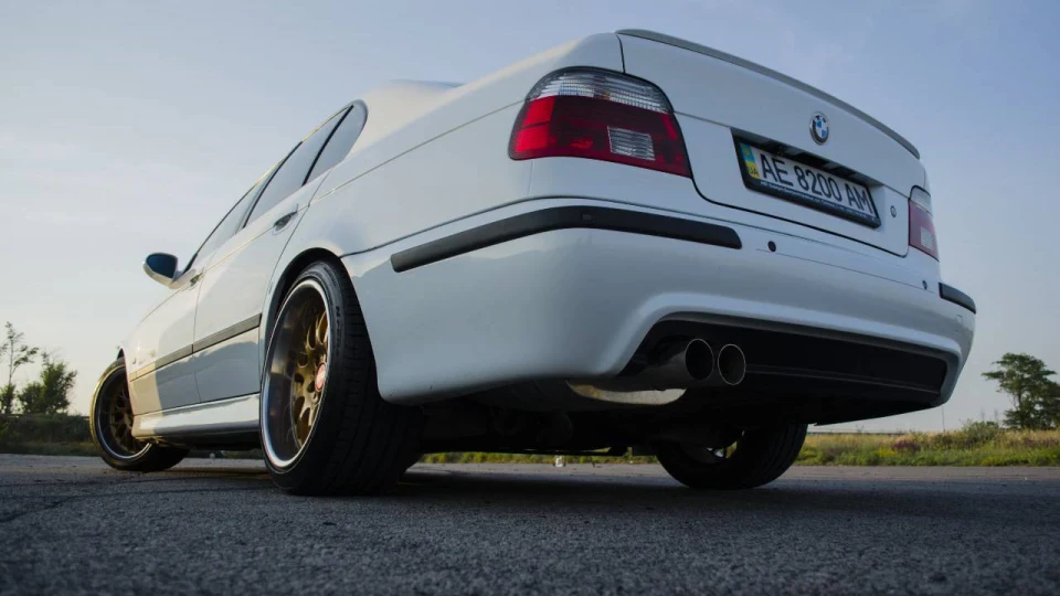 BMW 5 series white angel 2