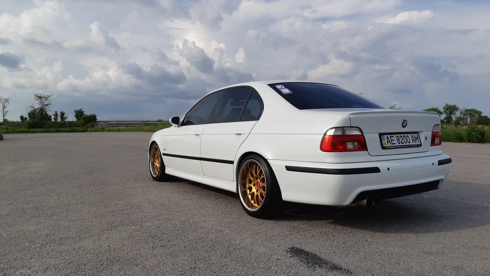 BMW 5 series white angel 5