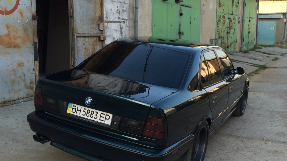 BMW 5 series Зелена сучка 5