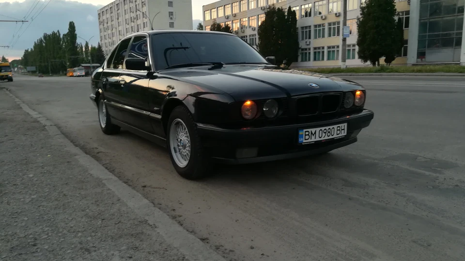BMW 5 series Перлина 3