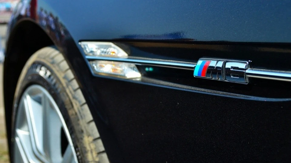 BMW 6 series Гармата в M пакеті 2