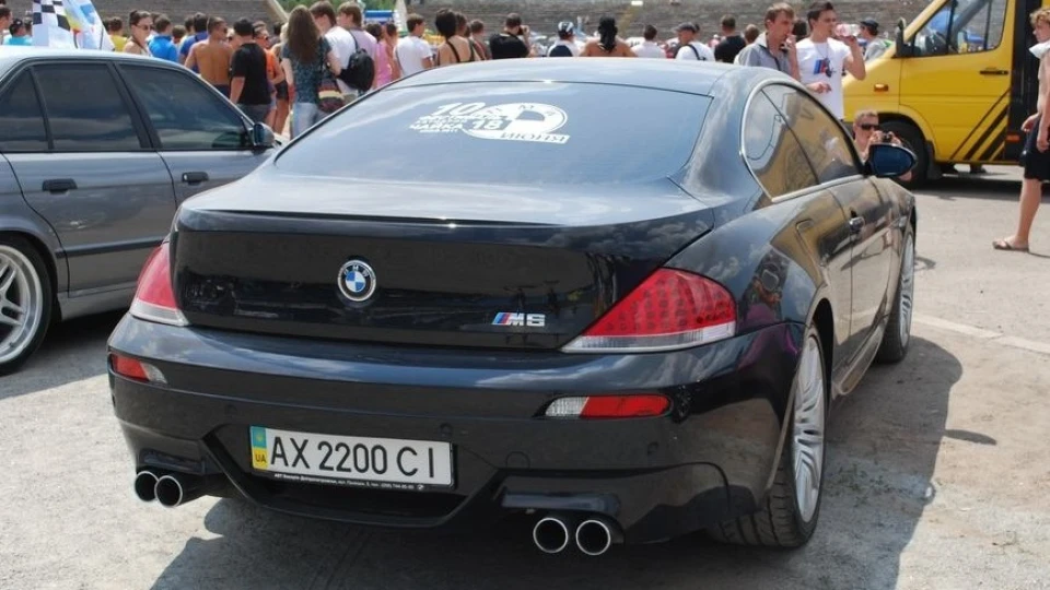 BMW 6 series Гармата в M пакеті 3