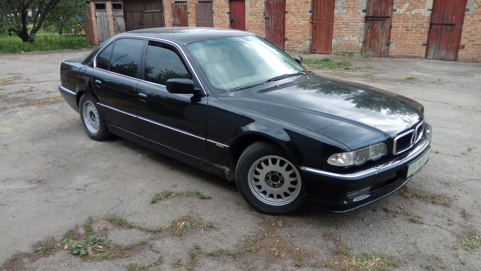 BMW 7 series 3