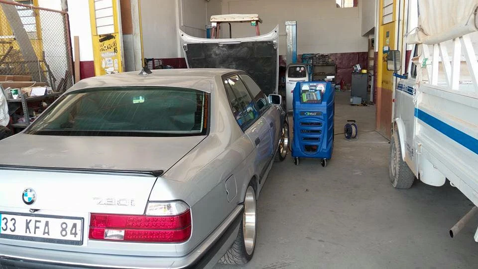 BMW 7 series 2
