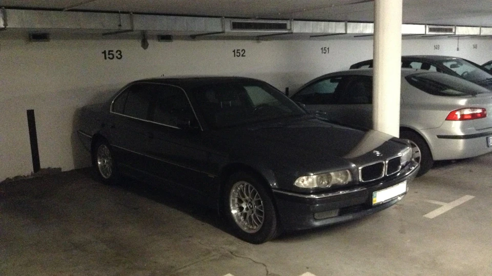 BMW 7 series 3