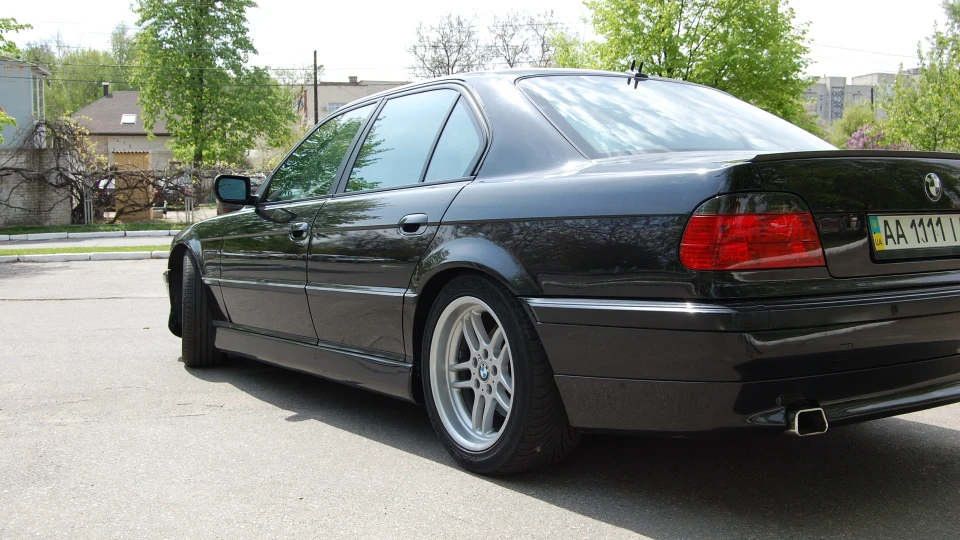 BMW 7 series 4