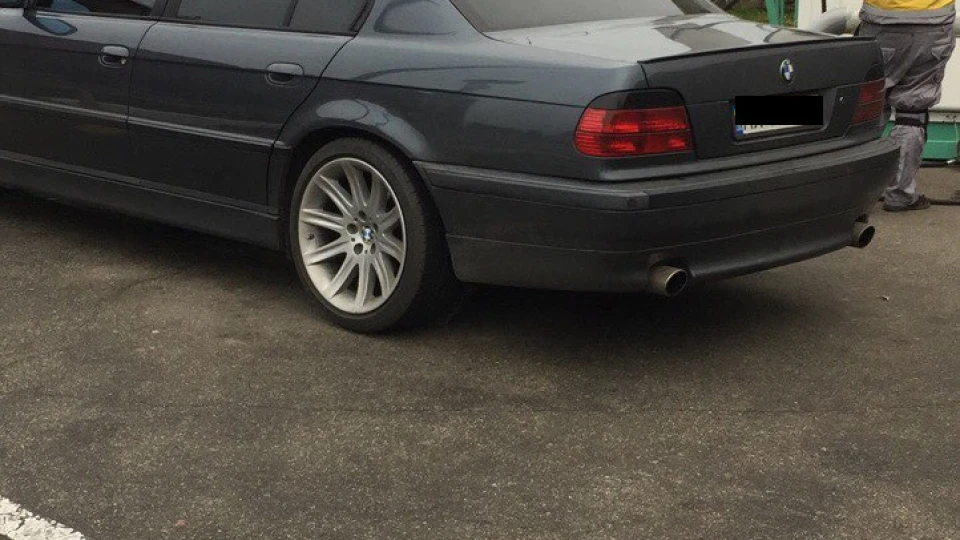 BMW 7 series 2