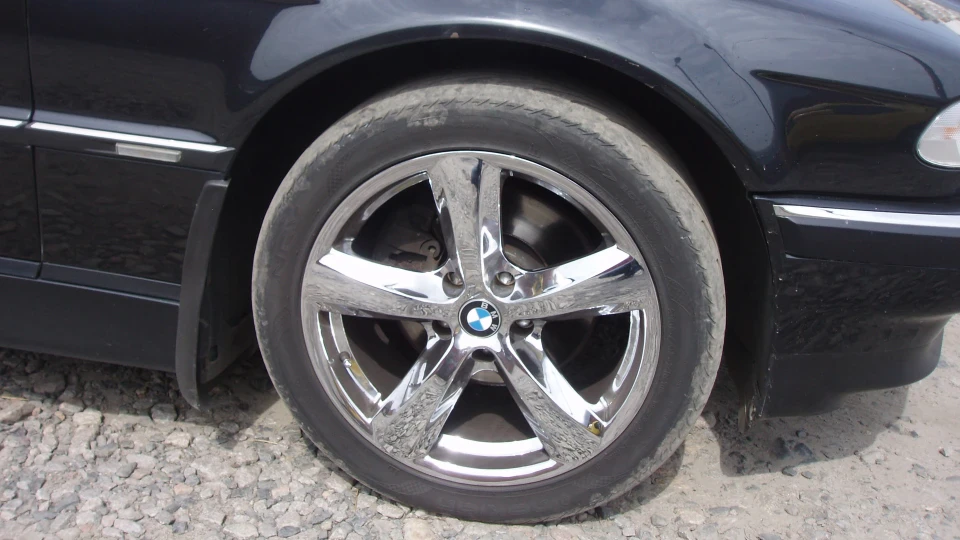 BMW 7 series 2