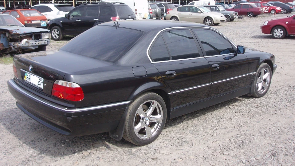 BMW 7 series 3
