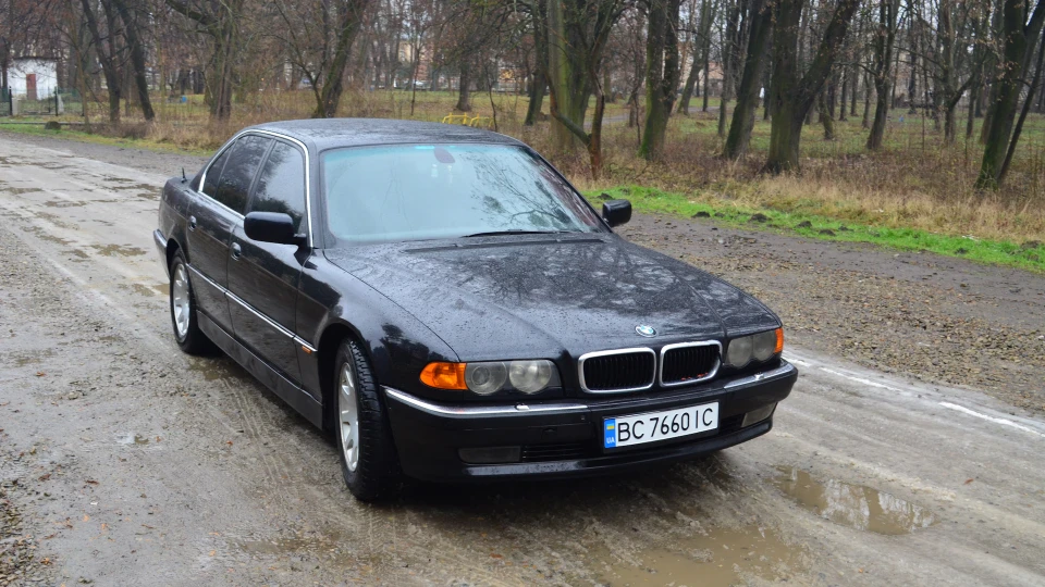 BMW 7 series 3