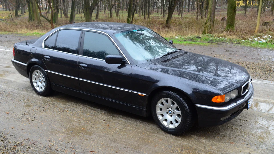 BMW 7 series 4