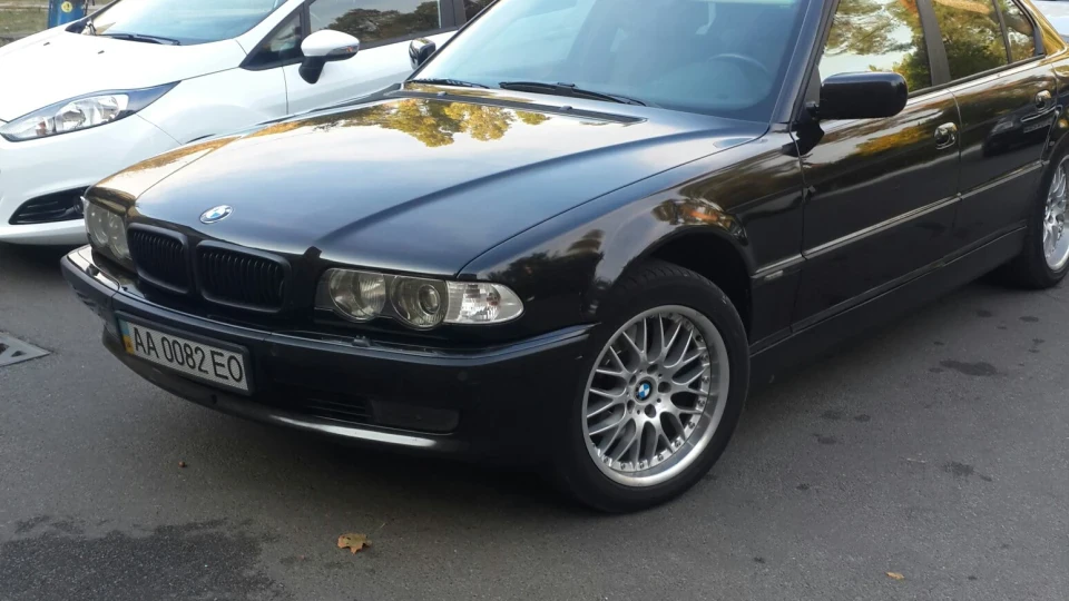 BMW 7 series 3